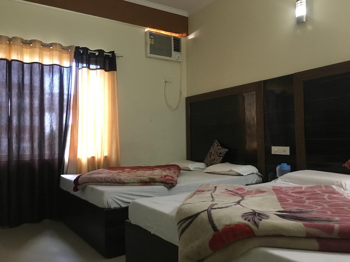 Hotel Jai Mata Di Džammú Exteriér fotografie